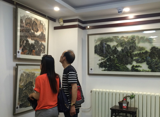 著名画家王晓作品受邀在北京首博画店展出