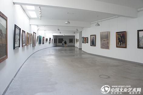 中国少数民族美术促进会宋庄油画展开幕