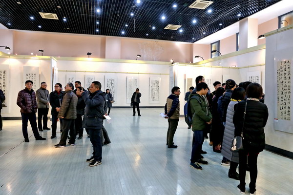 江苏省青年行草名家邀请展暨首届吴江行草书展览在吴江图书馆开幕