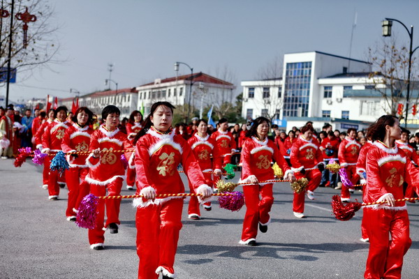 沙家浜镇举行民俗文艺团队大拜年活动（组图）