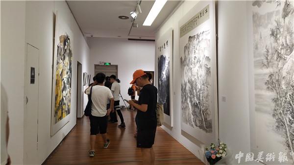 中国艺术研究院2018届研究生毕业作品展在炎黄艺术馆开幕